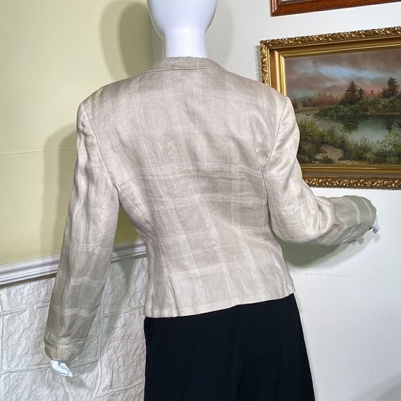 Giorgio Armani Linen Tuxedo Style Jacket - Picture 5 of 16